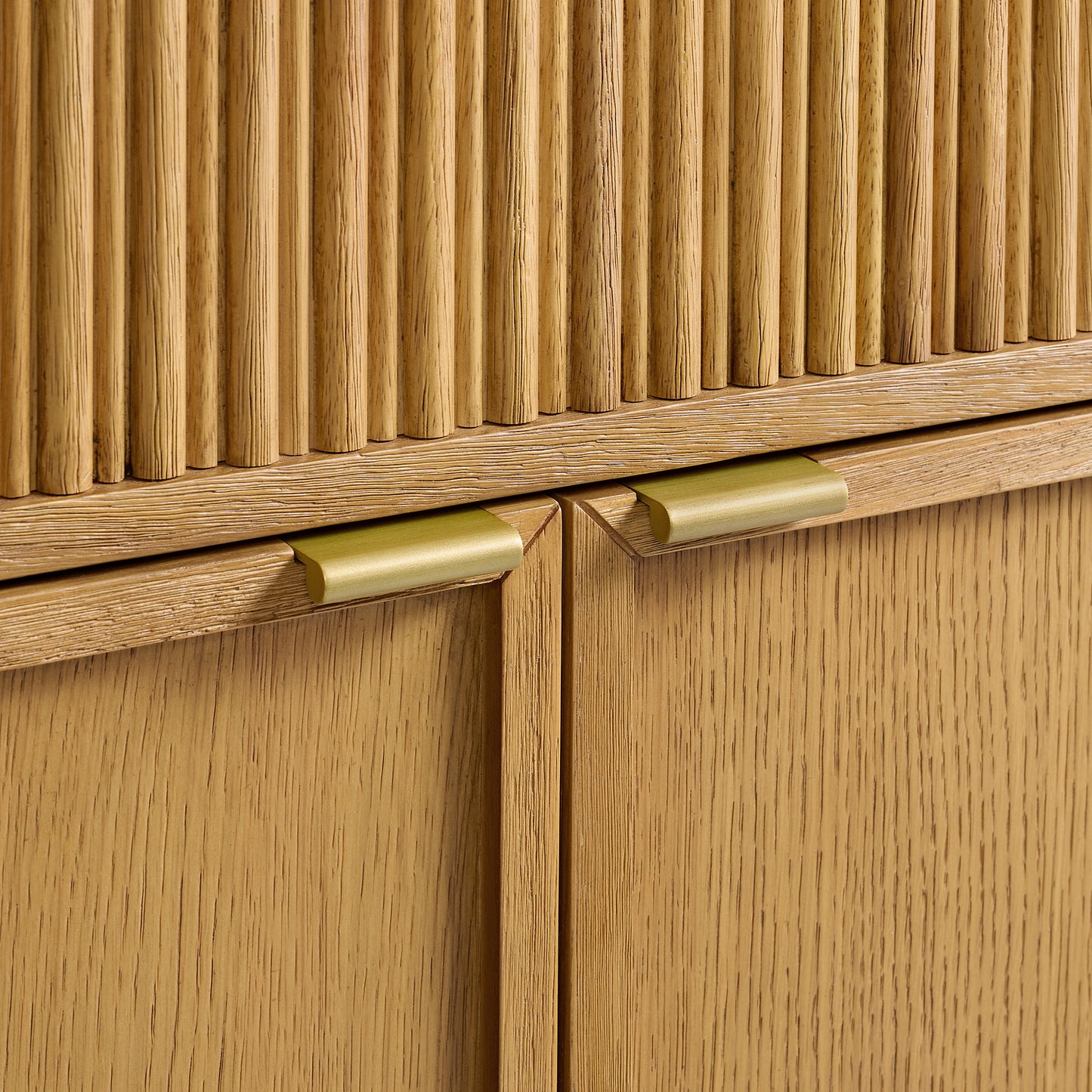 Kathryne 60" Kitchen Island in Oak | Quartz Countertop